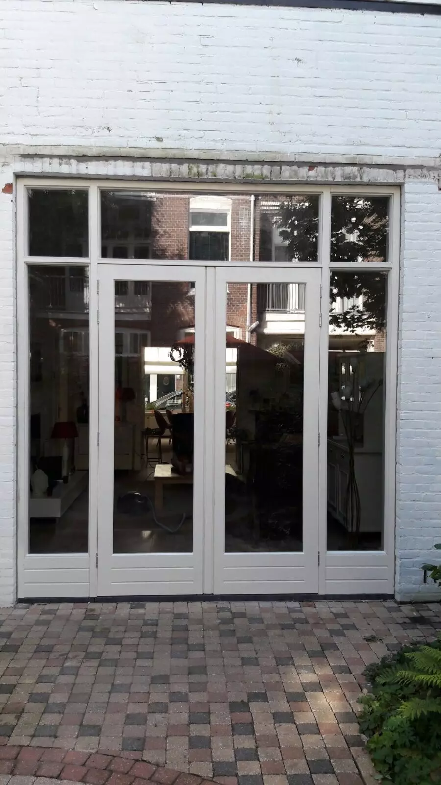 Den-Haag-Timmerwerken-Werk-Thorbeckelaan-te-Den-Haag-achterkozijn-vervangen-met-openslaande-deuren-24mm-HR++-glas