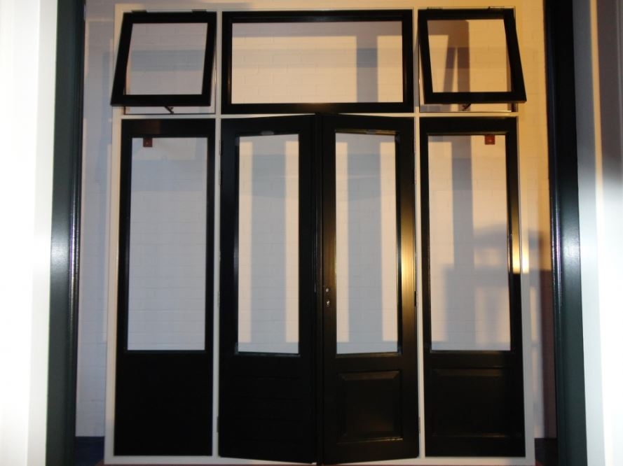 Den-Haag-Timmerwerken-houten-Kozijnen-ramen-openslaande-deuren-op-maat